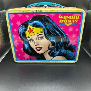 Wonder Woman Lunch Box- 2001
